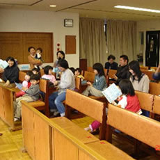 さあ、礼拝が始まります